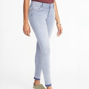 Mid-Rise Rockstar 24/7 Released-Hem Super Skinny Ankle Jeans Light Wash